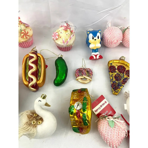 21x Holiday Ornaments Christmas Food Pizza Sonic Heart Cupcake Assorted Hanging - Picture 6 of 16